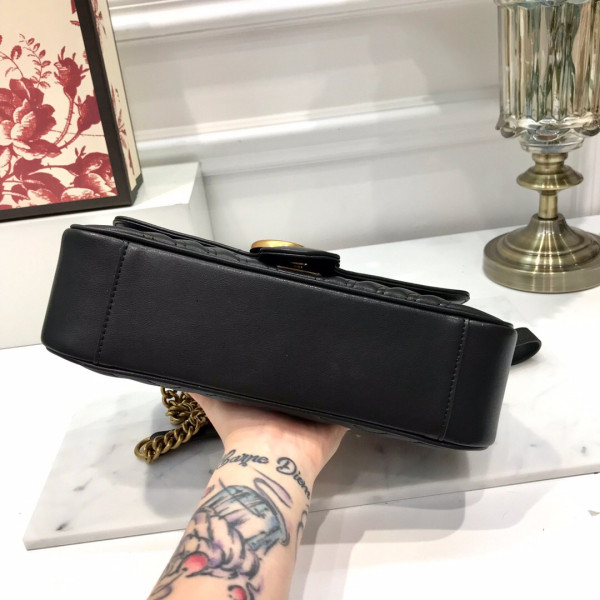 G*u*i gg marmont 26cm