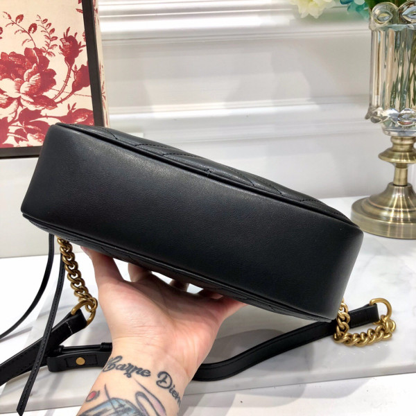 G*u*i gg marmont small matelassé shoulder bag