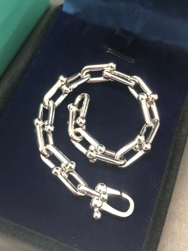 T*f*ny bracelet