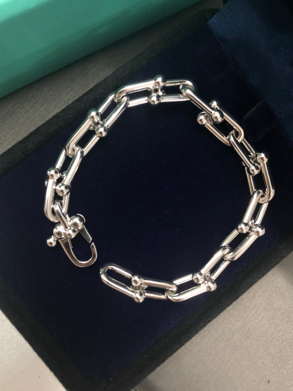 T*f*ny bracelet