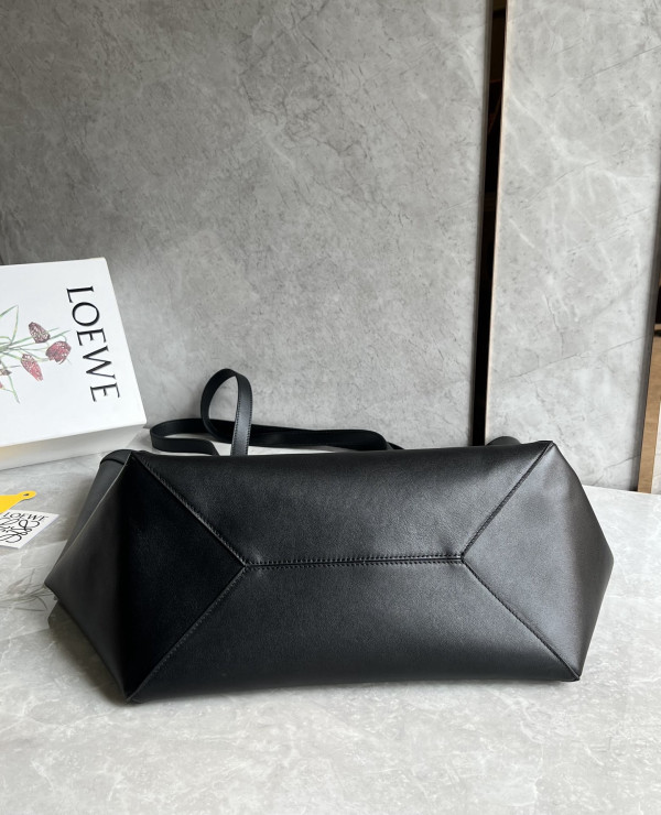 Lowee XL Puzzle Fold Tote in shiny calfskin - 42*41*18cm