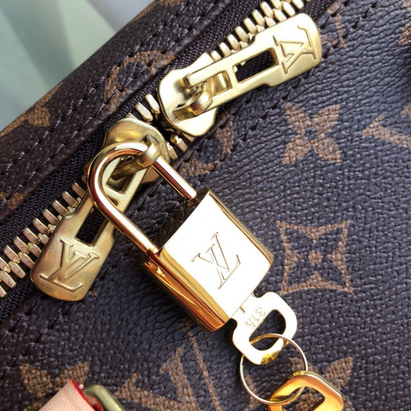 l0*is V*t0n keepall 55
