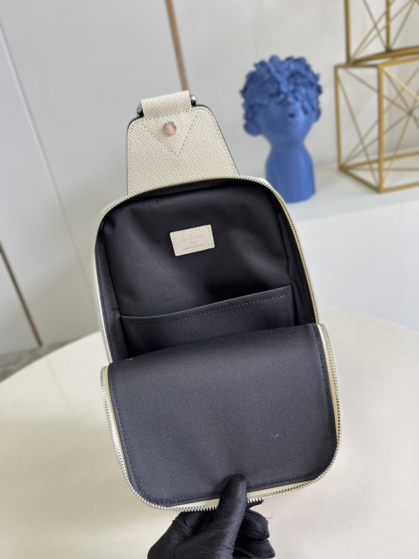 l0*is V*t0n avenue sling bag