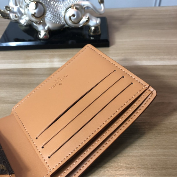 l0*is V*t0n multiple wallet
