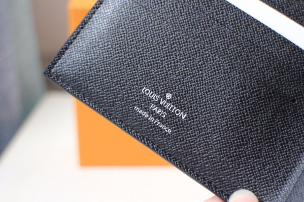 l0*is V*t0n amerigo wallet