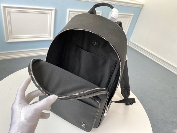 l0*is V*t0n alex backpack