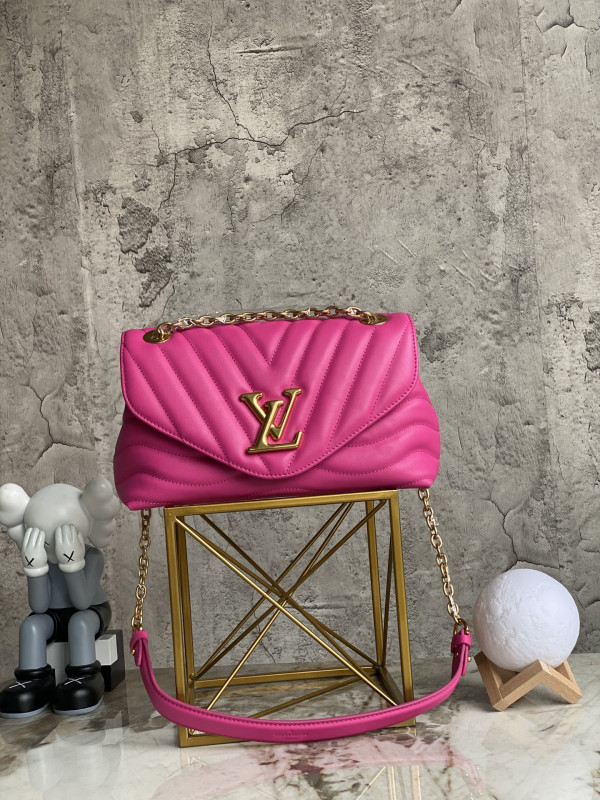 l0*is V*t0n new wave chain bag