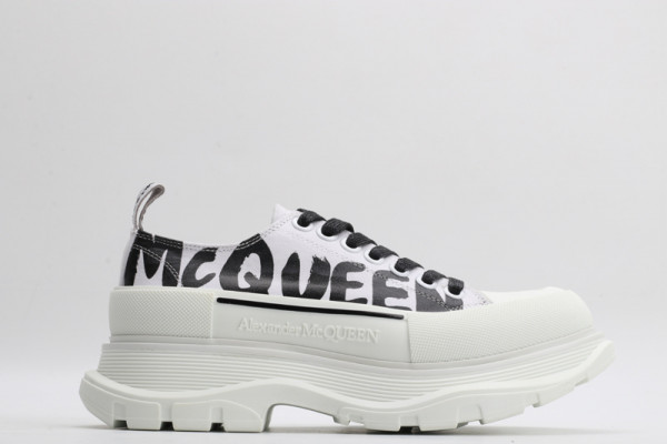 ale*d*r M*Q*en tread slick lace up
