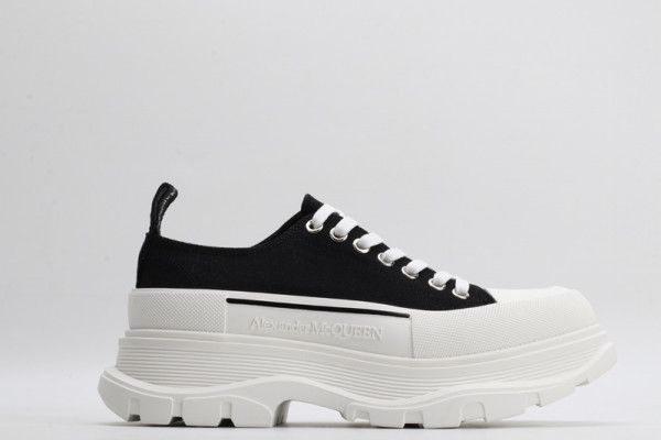 ale*d*r M*Q*en tread slick lace up