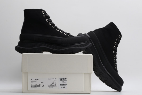 ale*d*r M*Q*en tread slick boot