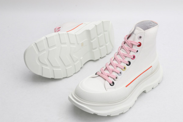 ale*d*r M*Q*en tread slick boot