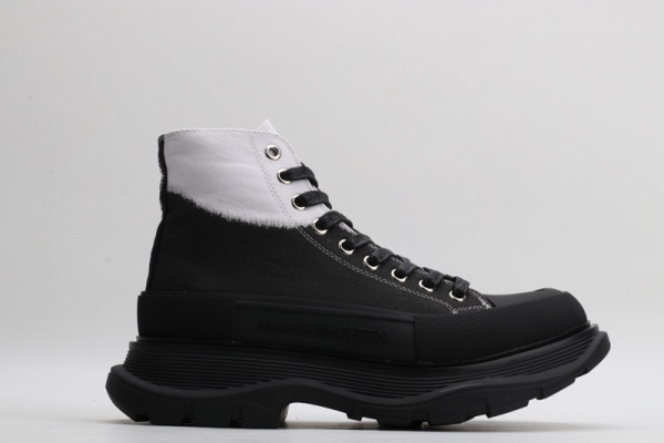 ale*d*r M*Q*en tread slick boot