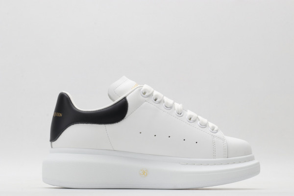 ale*d*r M*Q*en oversized sneaker
