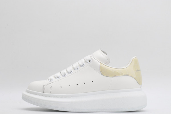 ale*d*r M*Q*en oversized sneaker