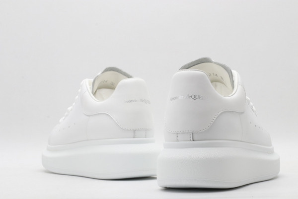 ale*d*r M*Q*en oversized sneaker
