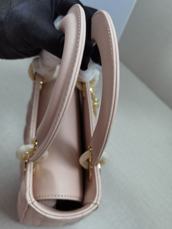 LADY DI0R-20CM