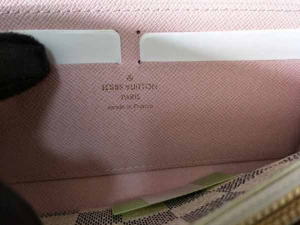 l0*is V*t0n clemence wallet
