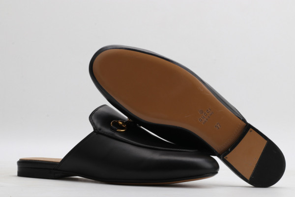 G*u*i princetown slipper