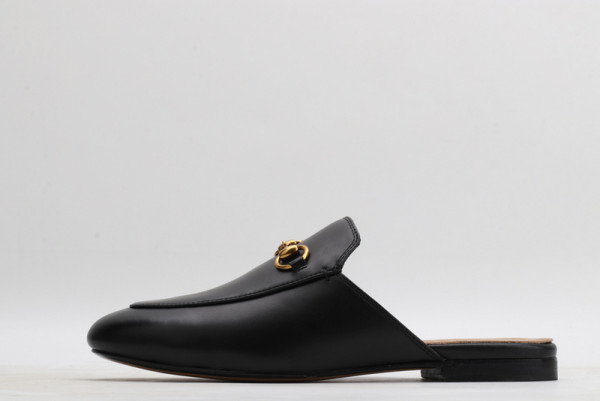G*u*i princetown slipper