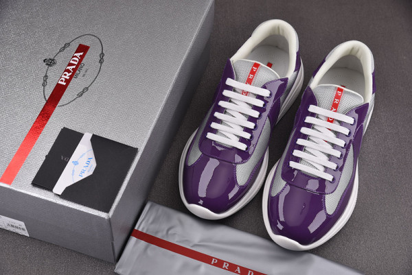 Pra*a sneaker