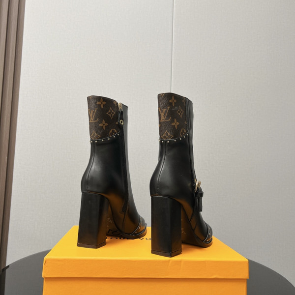 l0*is V*t0n boots