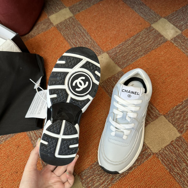 CL WOMEN SNEAKER