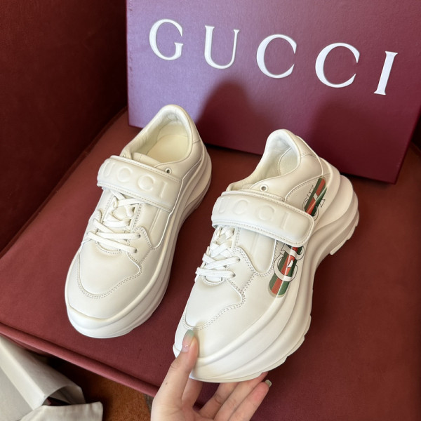 G*u*i men&women sneakers