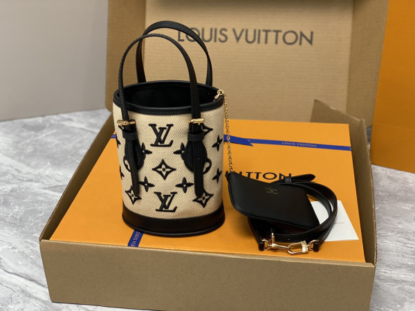 l0*is V*t0n nano bucket