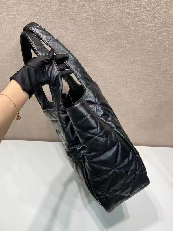 Pra*a large tote bag