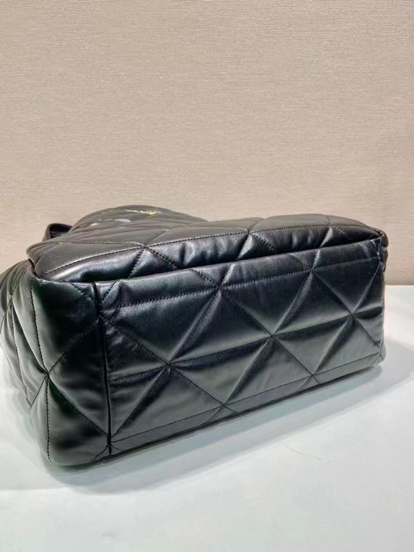 Pra*a large tote bag
