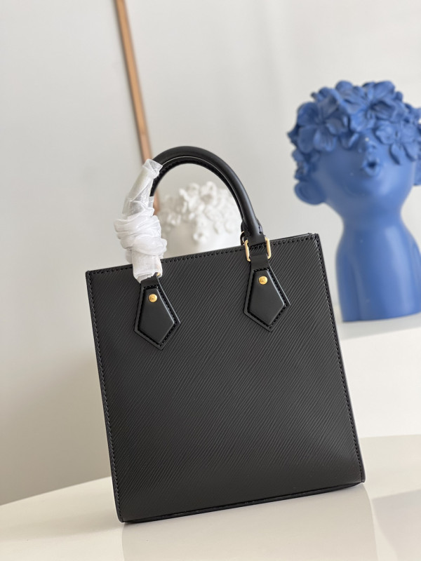 l0*is V*t0n petit sac plat