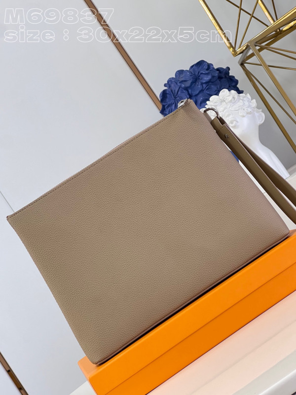 l0*is V*t0n ipad pouch
