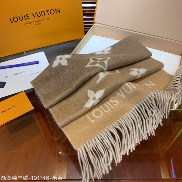 l0*is V*t0n reykjavik gradient scarf