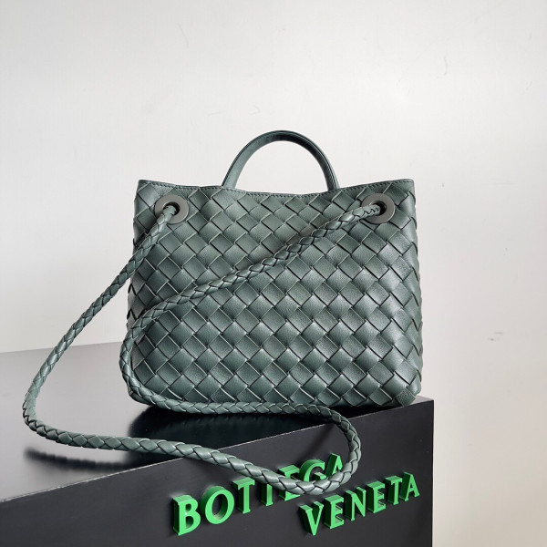 bo*te*ga Ve*ne*ta small andiamo-25*22*10.5cm
