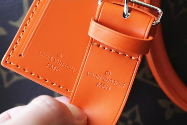 l0*is V*t0n keepall bandouliÈre 50