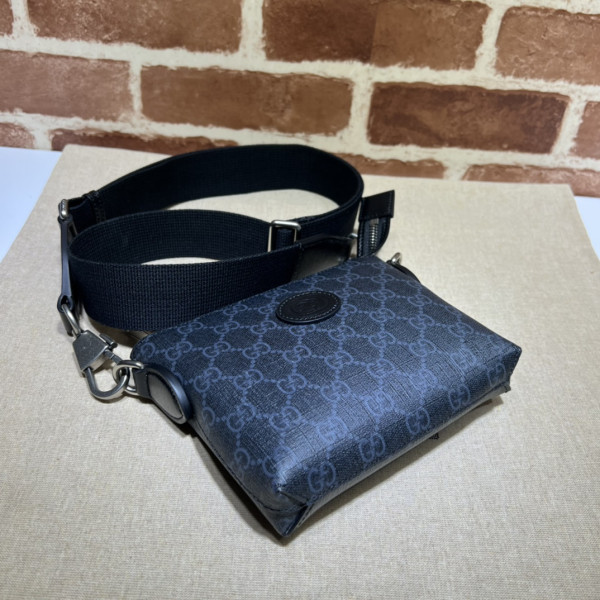 G*u*i gg messenger bag