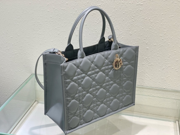 MEDIUM DIRO BOOK TOTE-36*18*28CM