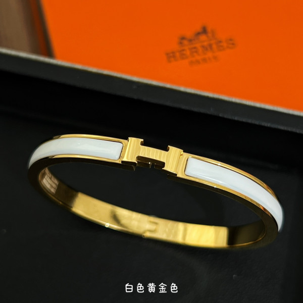H**mes bracelet