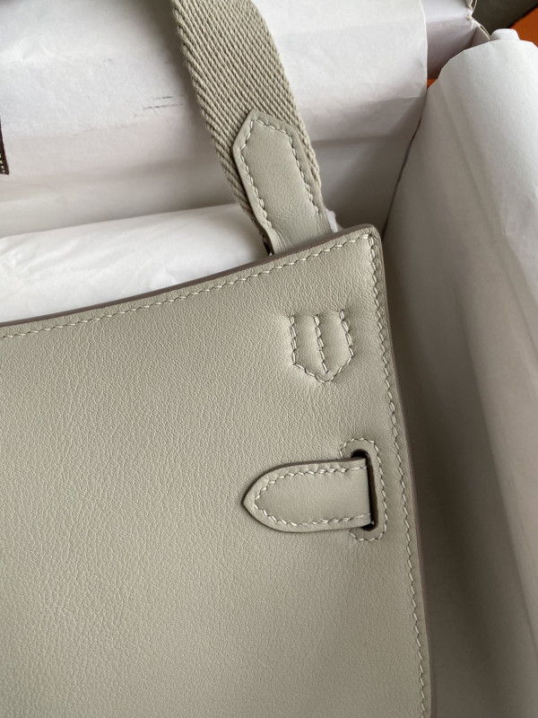 H**mes jypsiere mini bag in swift leather gris meyer