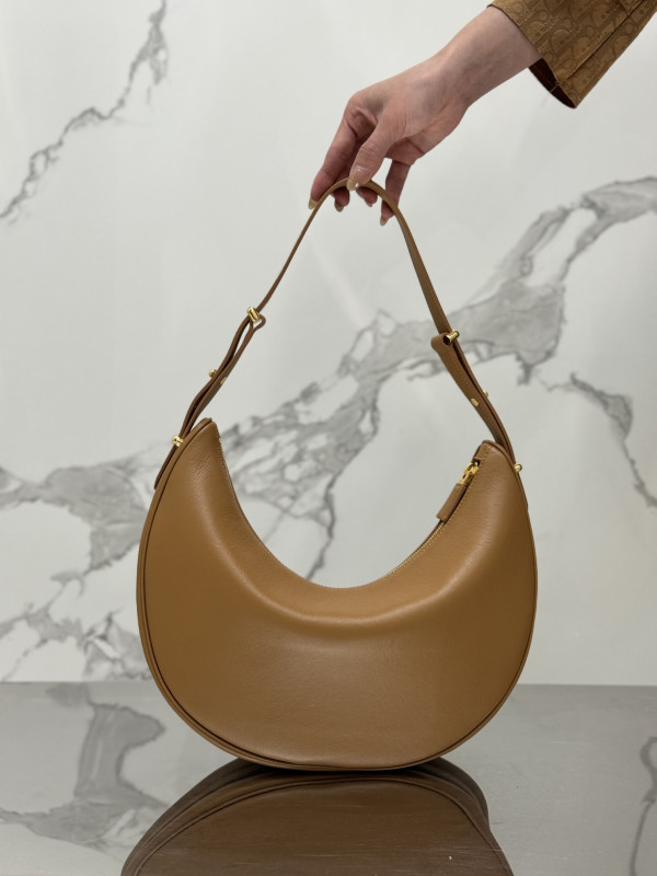 Pra*a arqué leather shoulder bag-35*22.5*8cm