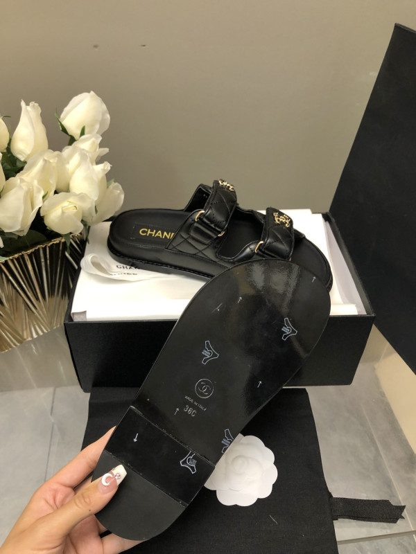 CL SANDALS
