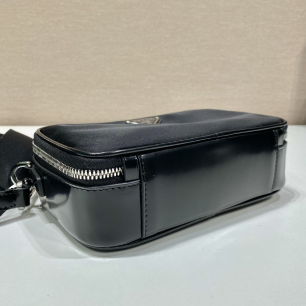 Pra*a message bag-19*12.5*5.5*cm