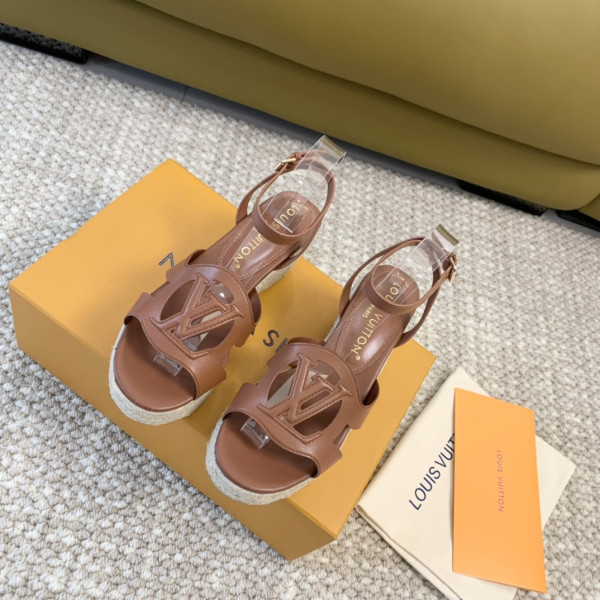 l0*is V*t0n heels sandals