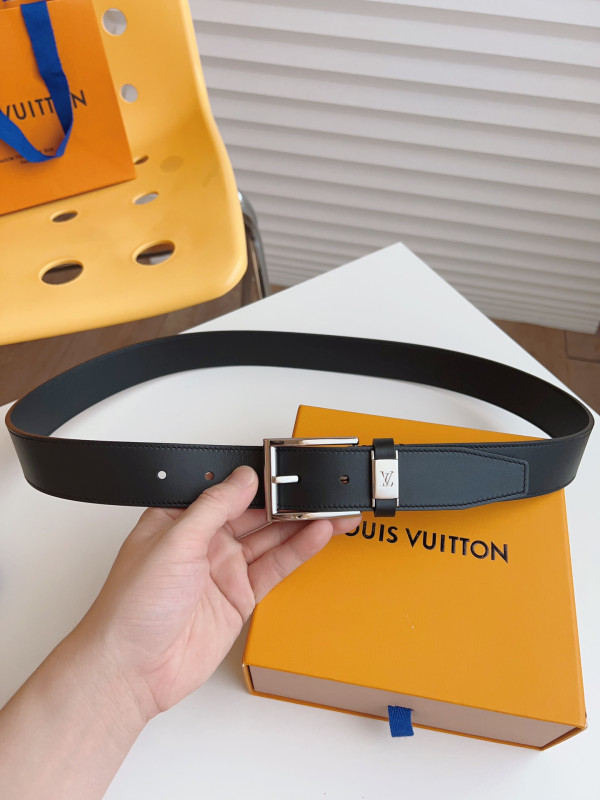 l0*is V*t0n belt