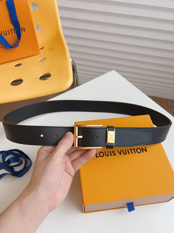 l0*is V*t0n belt