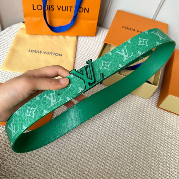 l0*is V*t0n belt