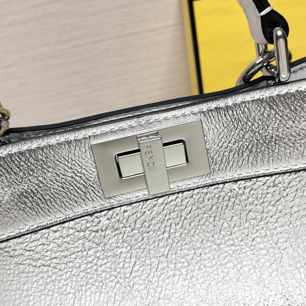 F**di peekaboo iseeu petite-27×11×20cm