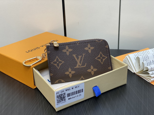l0*is V*t0n noa wallet-11*7*1.5cm