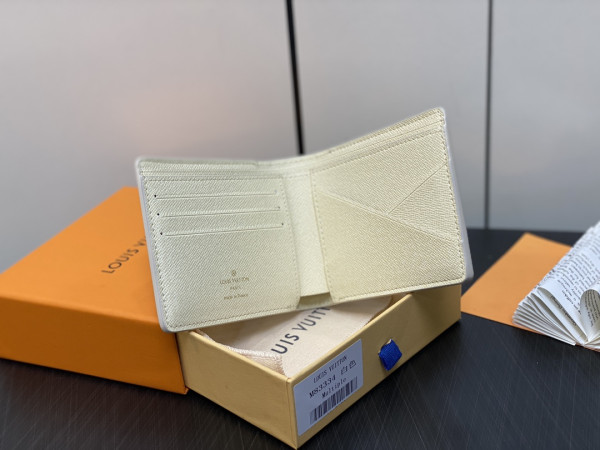 l0*is V*t0n multiple wallet-11.5*9*1.5cm