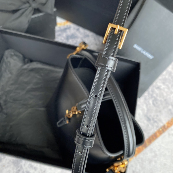 Y*L le 37 hobo bag -15*13*6cm